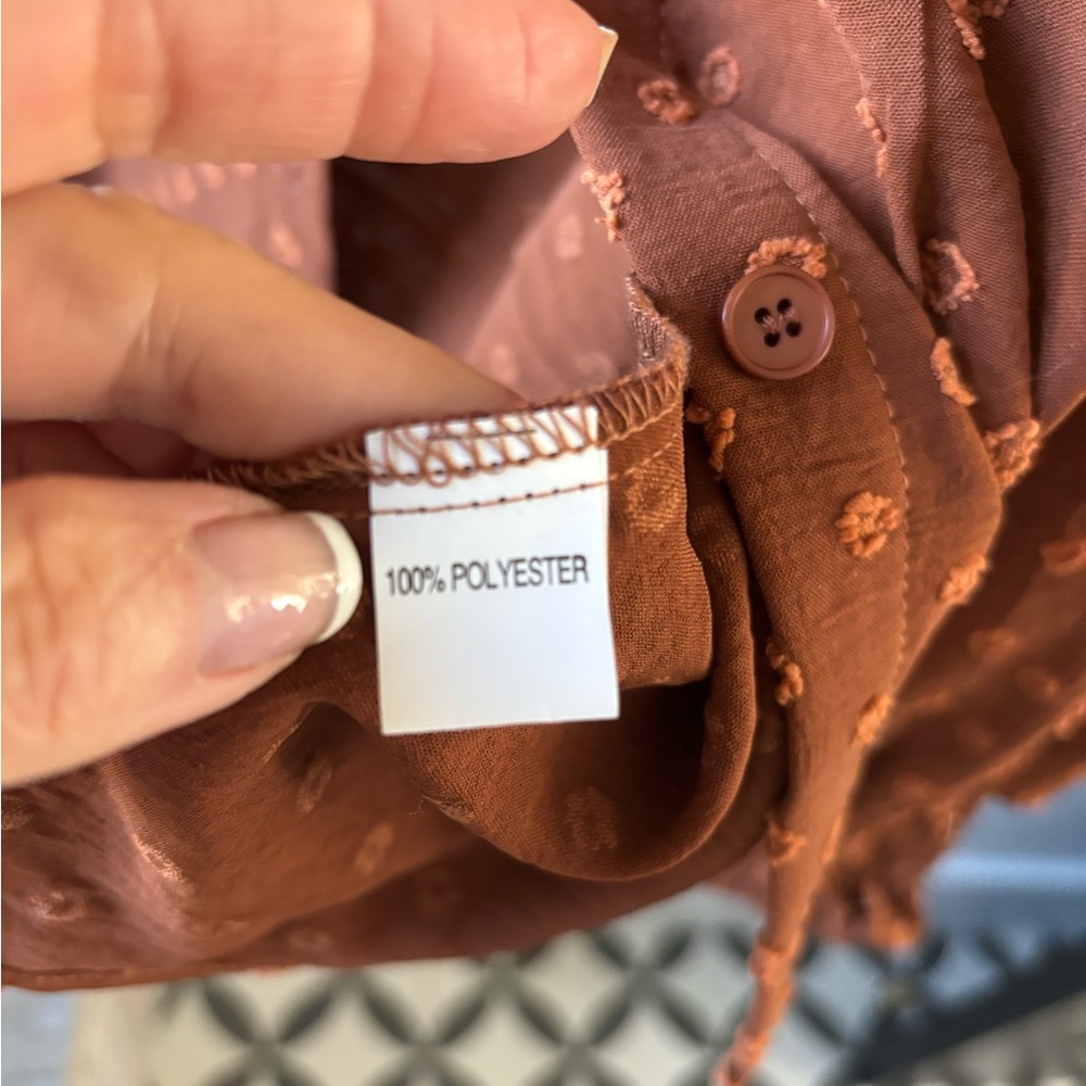Rust Polka Dot Button-Up Blouse - Picture 4 of 4